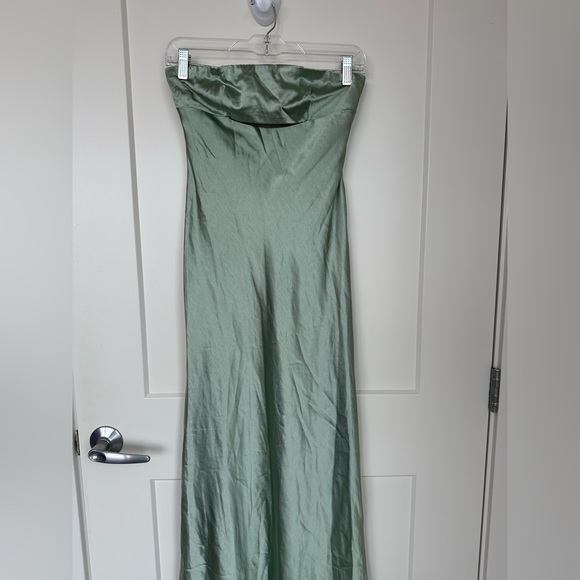 NWT- HELLO MOLLY IMMORTAL STYLE MAXI DRESS IN GREEN (VARIOUS SIZES) - Picture 4 of 13